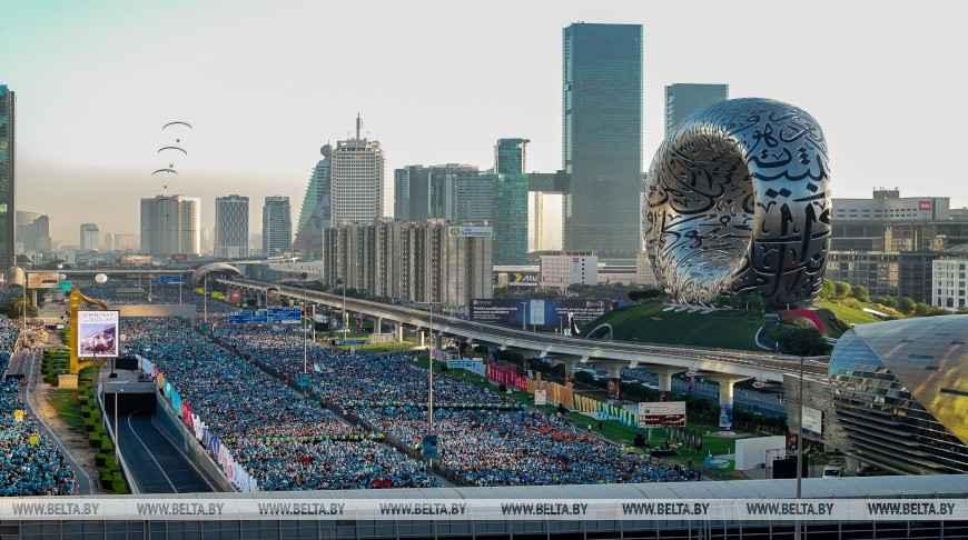 Dubai Run 2025 Breaks All Records with 307,000 Participants Flooding Sheikh Zayed Road