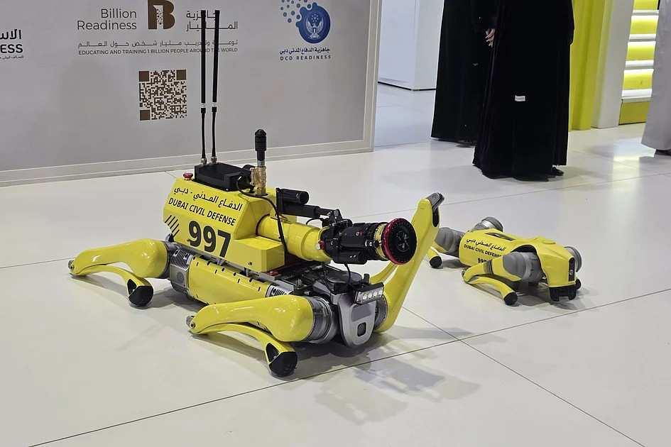 Dubai Civil Defence Unveils High-Tech Firefighting Robot at Intersec 2026