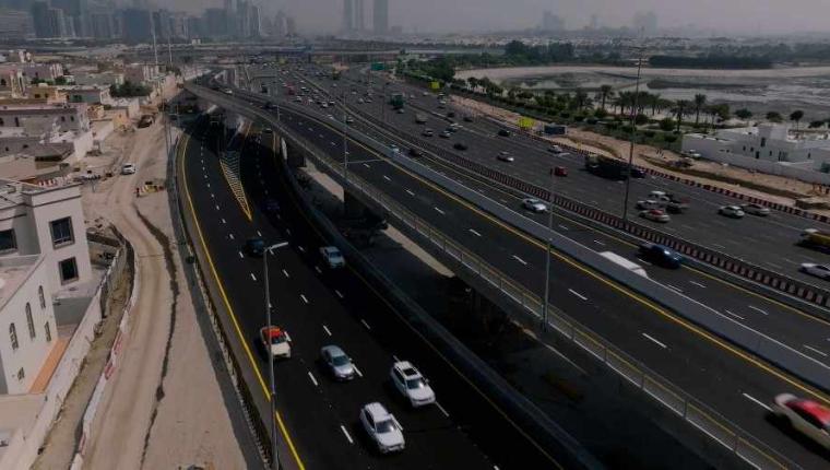 "Dubai's Transportation Revolution: 9 Futuristic Projects Poised to Transform Commuting by 2030